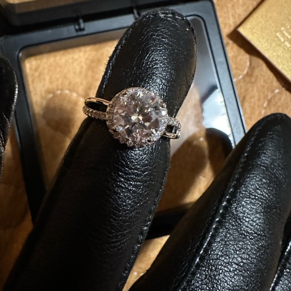 Dazzling Moissanite Halo Ring - Picture 13 of 16